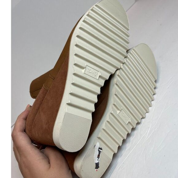 TOMS Wedge Ankle Boots in Chestnut Brown - Size 10US - Comfortable Suede Booties - Picture 8 of 8